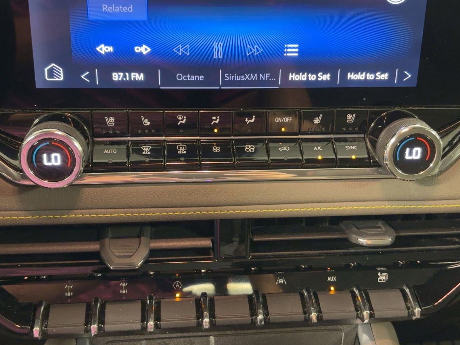 Certified 2023 Chevrolet Colorado ZR2 w/ ZR2 Convenience Package III image 18