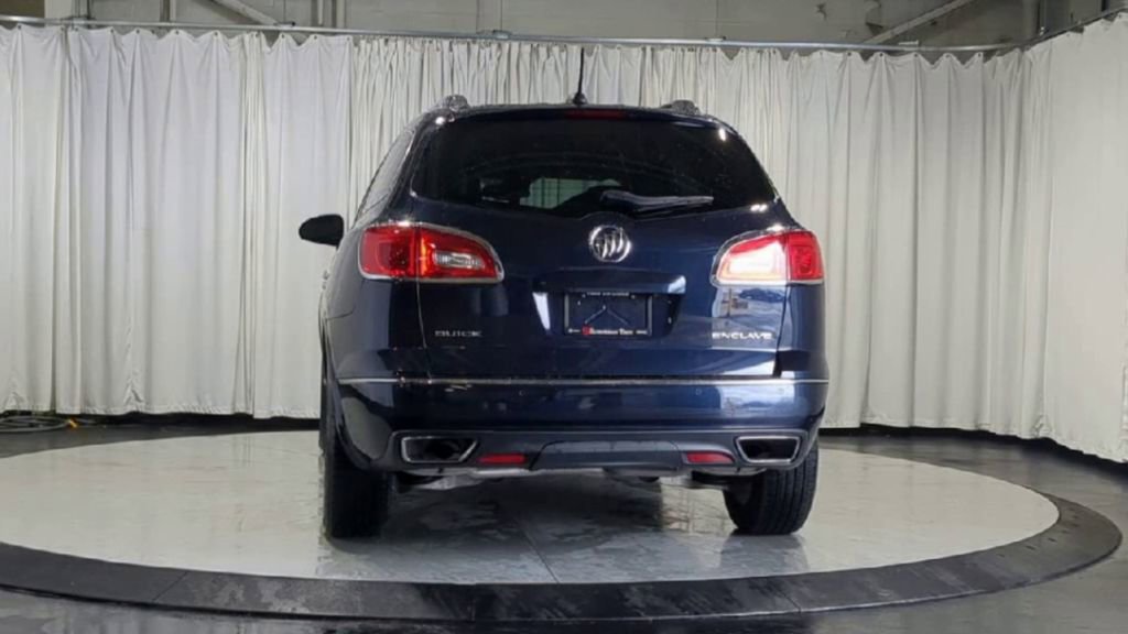 Used 2017 Buick Enclave Leather image 9