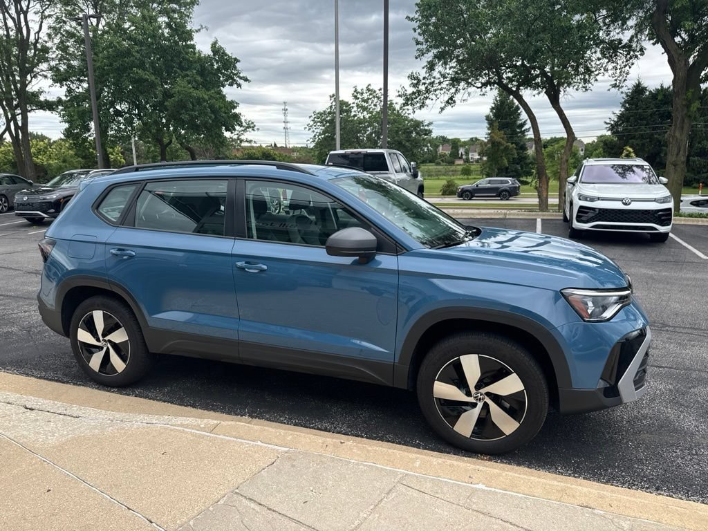 Used 2025 Volkswagen Taos S AWD/4WD image 7
