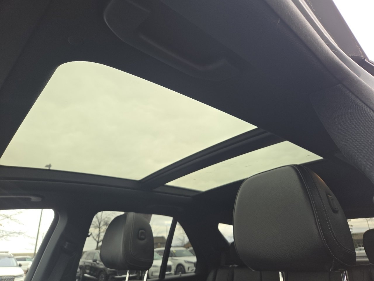 Used 2021 Mercedes-Benz C 300 4MATIC Sedan w/ Premium Package image 3