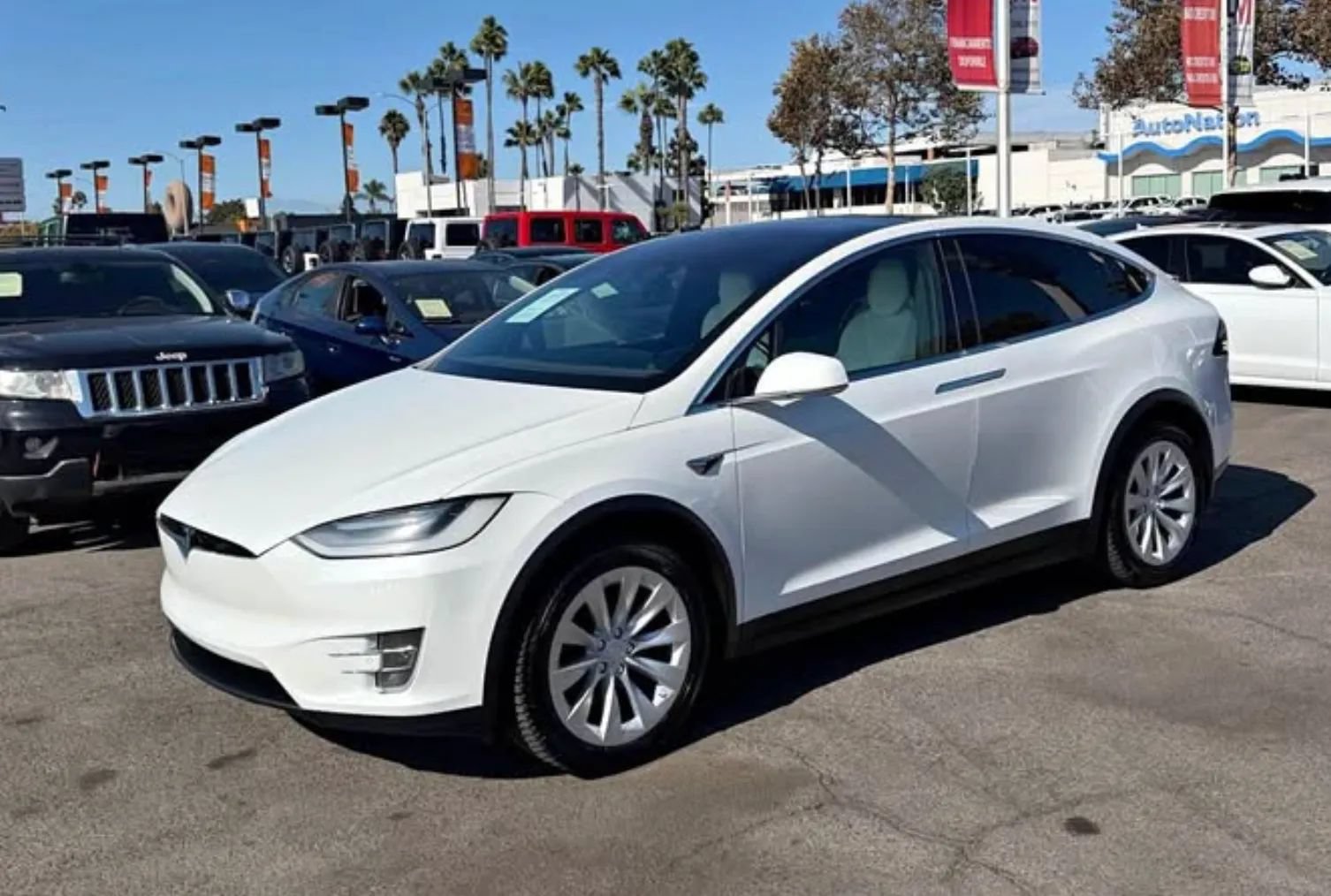 Used 2019 Tesla Model X 75D AWD/4WD image 4