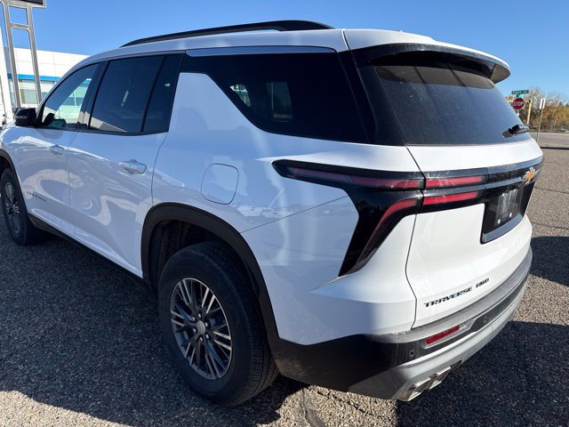 Used 2026 Chevrolet Traverse LT AWD/4WD image 6