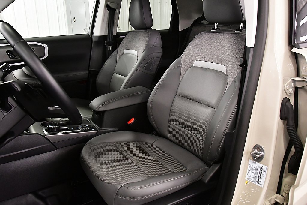 Used 2025 Ford Bronco Sport Badlands image 28