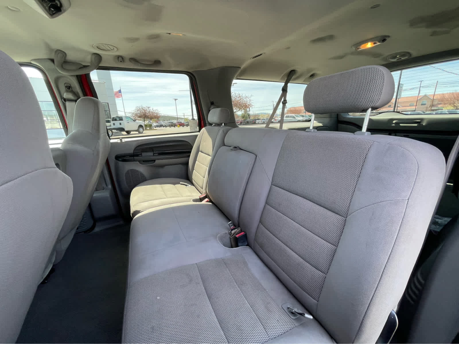 Used 2005 Ford Excursion XLT image 21