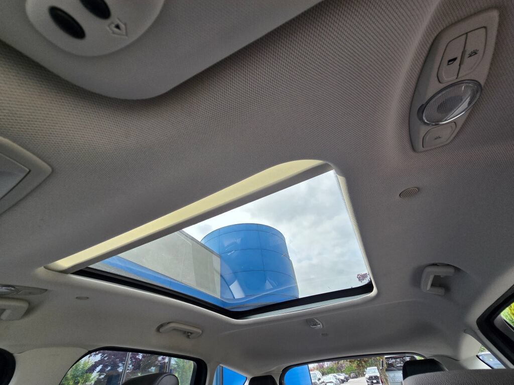 Used 2013 Ford C-MAX Energi SEL FWD image 40