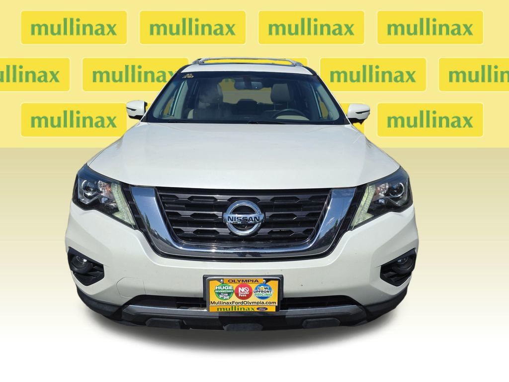 Used 2017 Nissan Pathfinder Platinum AWD/4WD image 16