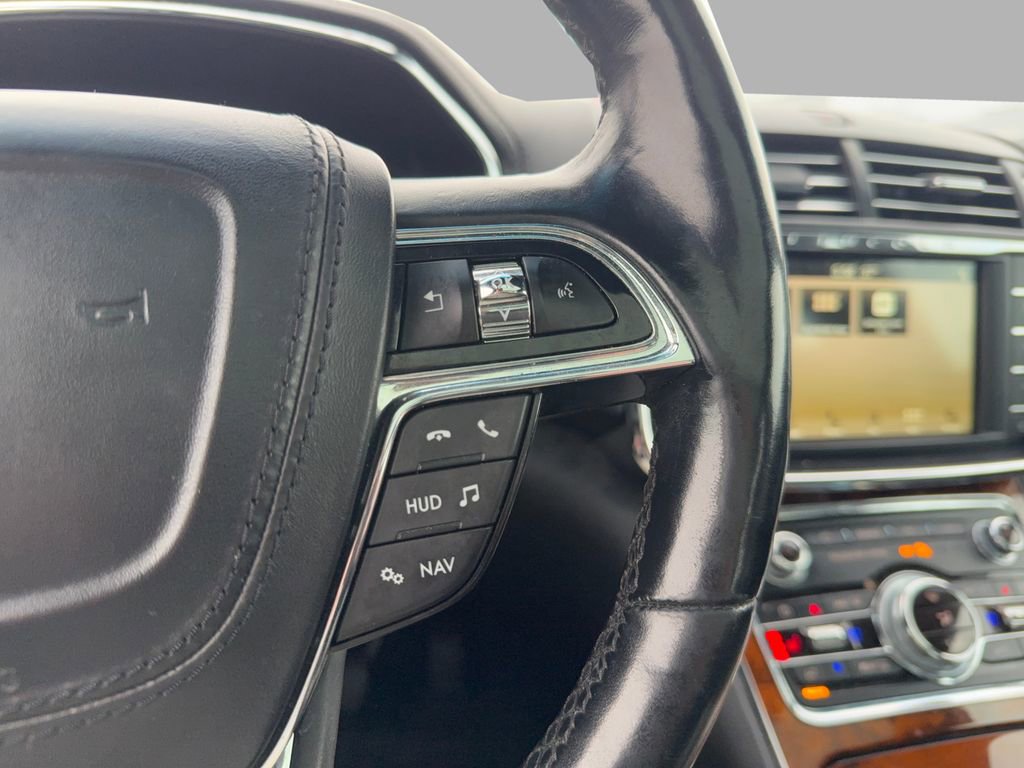 Used 2018 Lincoln Continental Reserve image 15