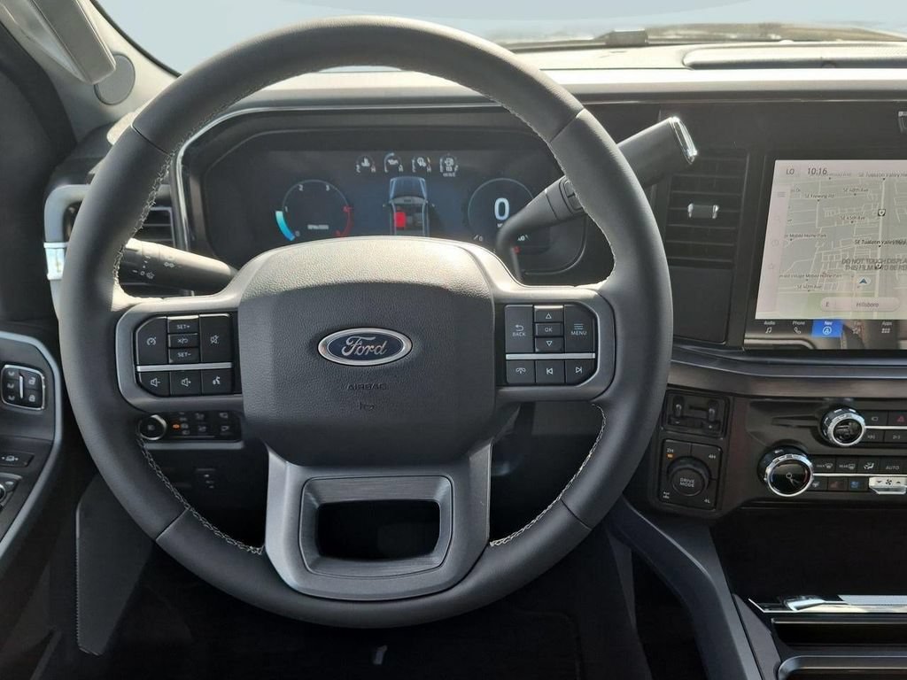 New 2026 Ford F250 Lariat w/ Black Appearance Package AWD/4WD image 14