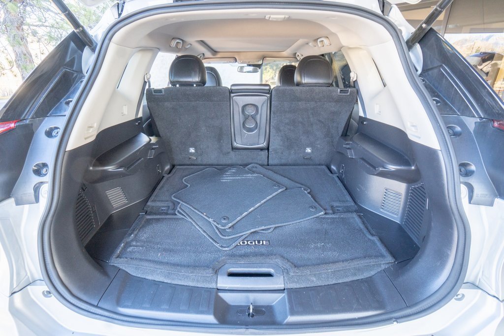 Used 2018 Nissan Rogue SL w/ Premium Package image 20