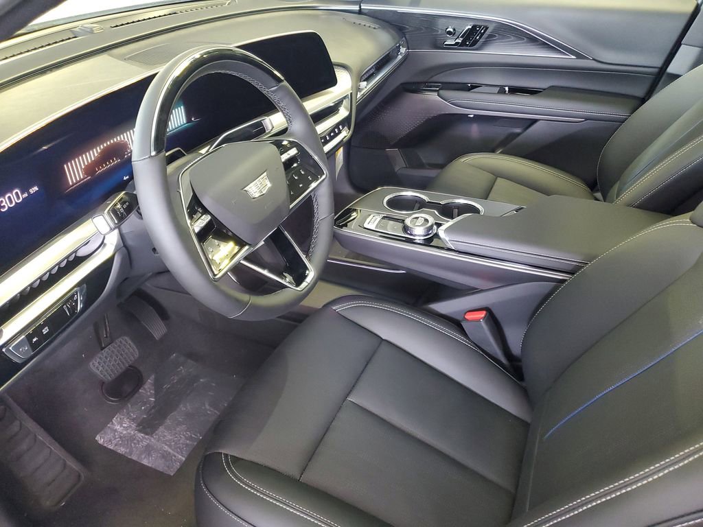 New 2026 Cadillac Lyriq Sport w/ LPO, ONYX Package AWD/4WD image 15