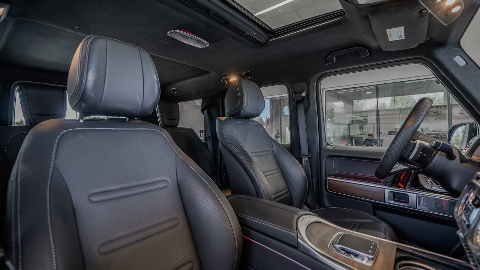 Used 2025 Mercedes-Benz G 580 w/ EQ Technology image 32