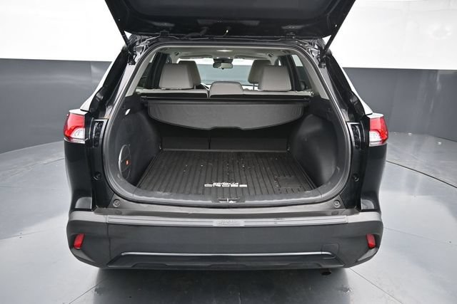 Used 2023 Toyota Corolla Cross LE w/ Moonroof Package AWD/4WD image 9