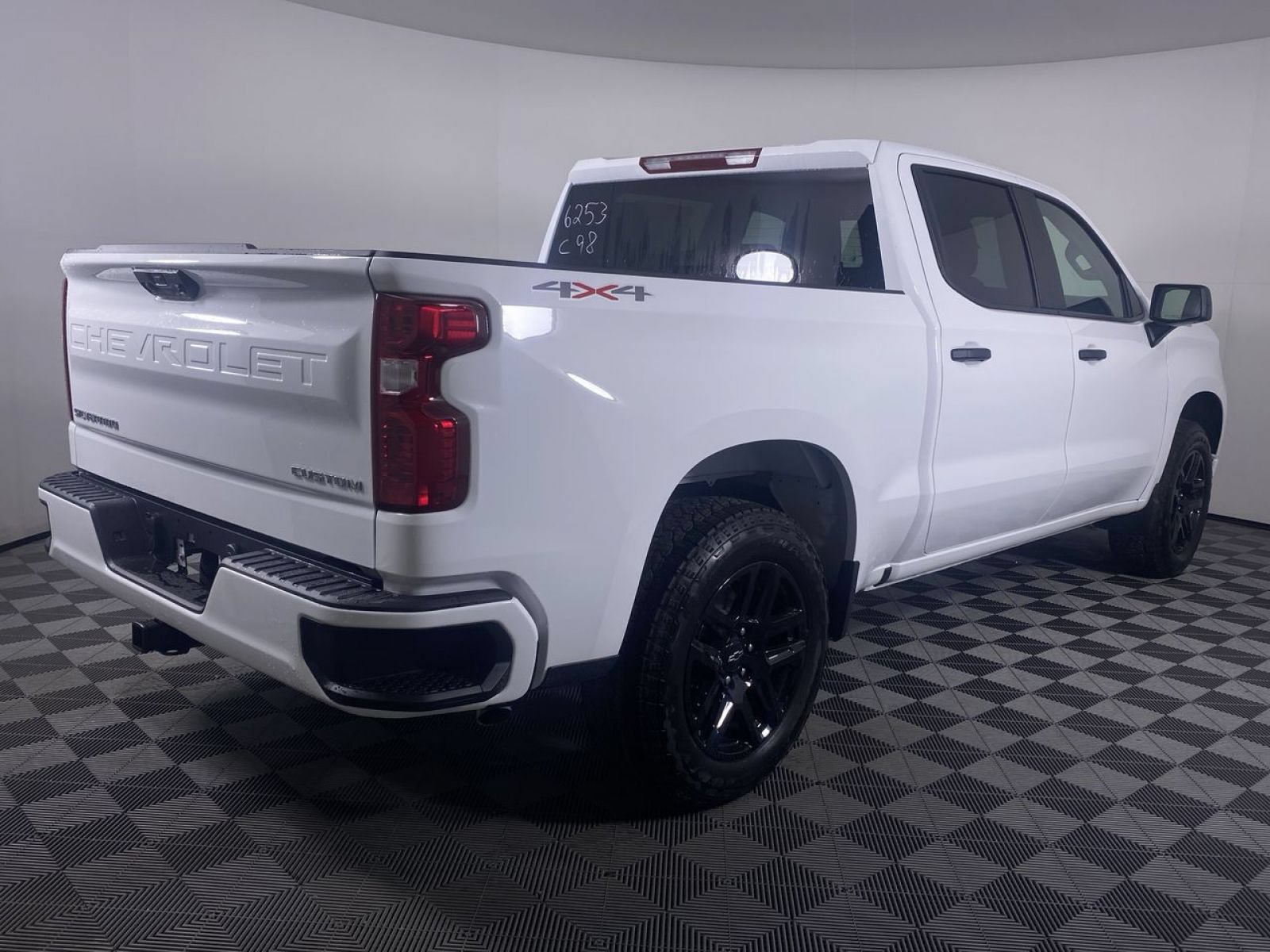 New 2026 Chevrolet Silverado 1500 Custom w/ Turbomax Blackout Package AWD/4WD image 18