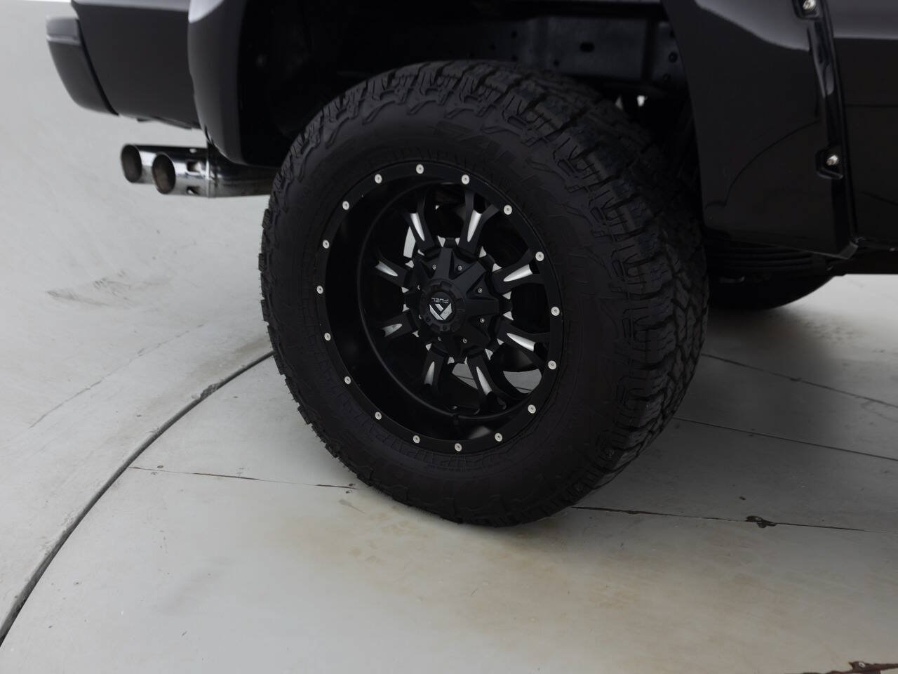Used 2015 Ford F250 Platinum w/ FX4 Off-Road Package AWD/4WD image 21
