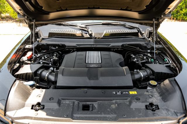 New 2026 Land Rover Defender 130 V8 AWD/4WD image 62