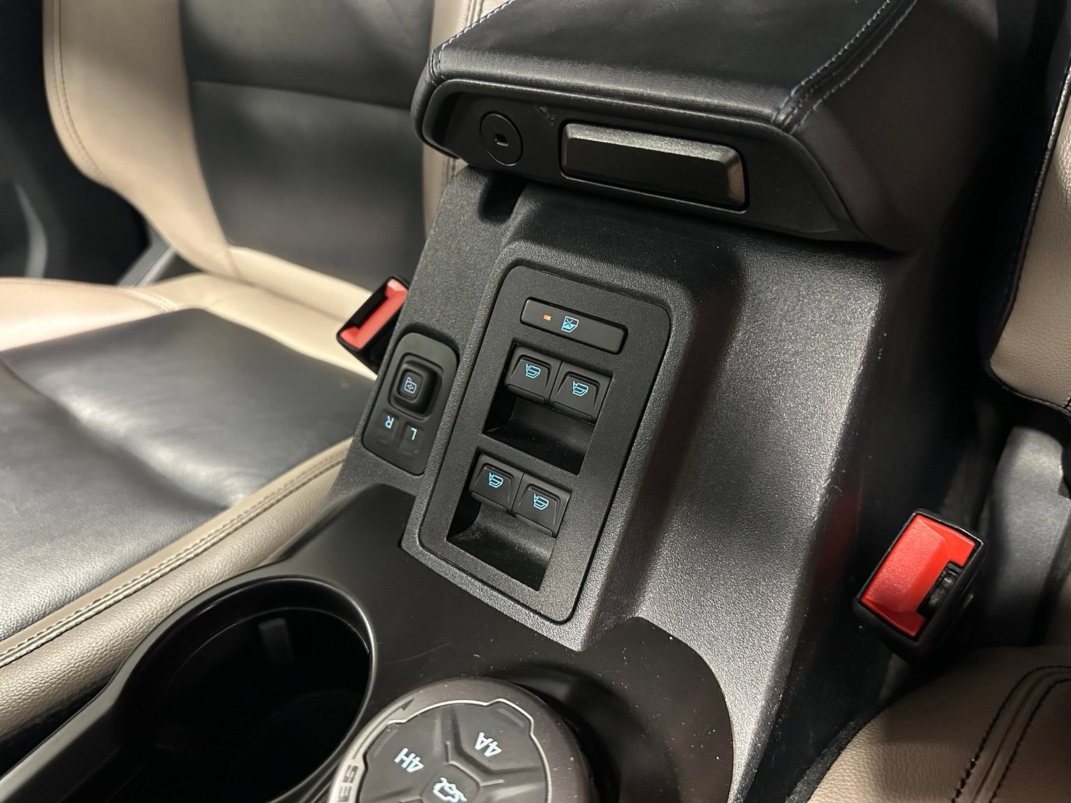 Used 2024 Ford Bronco Wildtrak AWD/4WD image 37