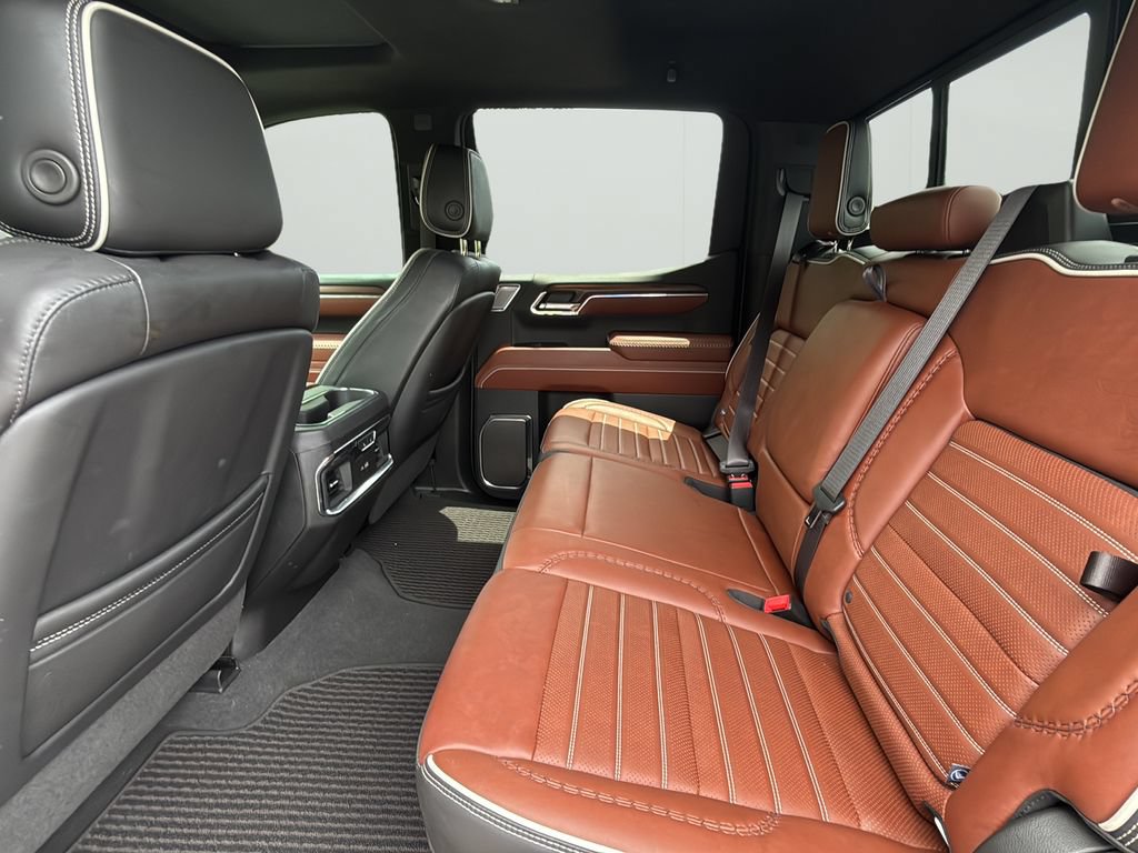 Used 2024 GMC Sierra 1500 Denali Ultimate AWD/4WD image 18
