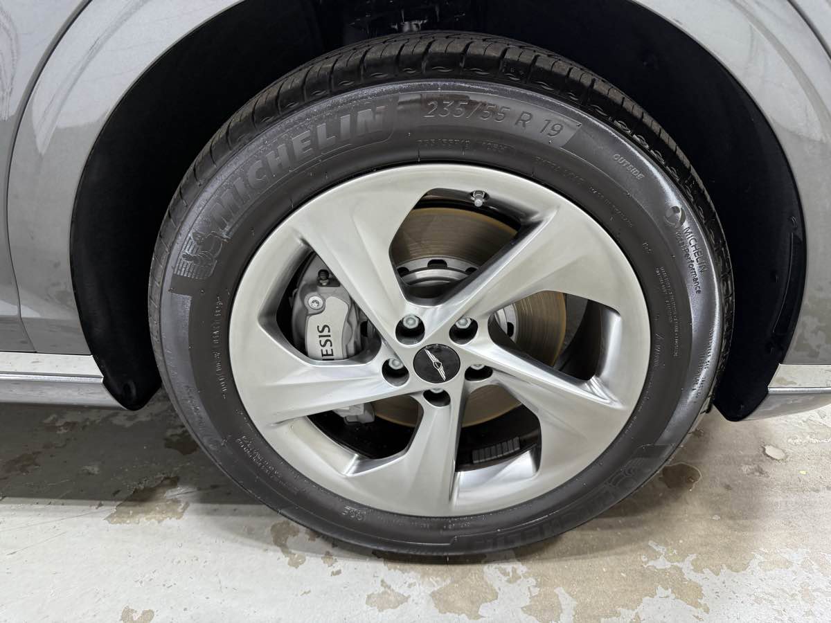 Used 2026 Genesis GV70 2.5T Advanced AWD/4WD image 6