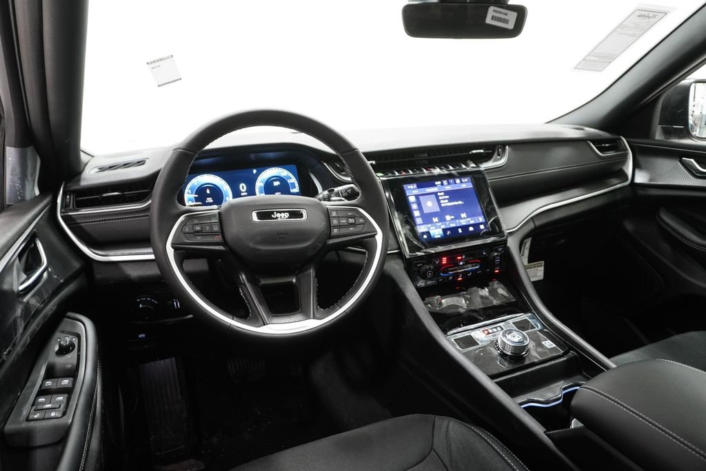New 2026 Jeep Grand Cherokee Laredo X AWD/4WD image 18