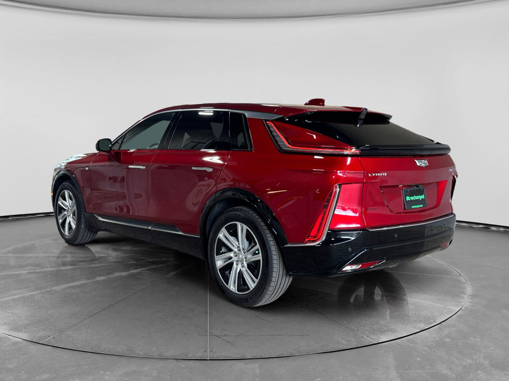 Used 2024 Cadillac Lyriq Tech RWD image 2