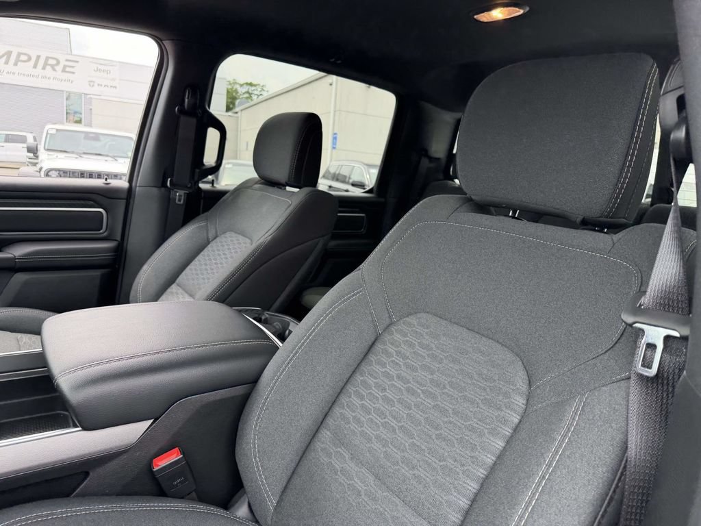 Used 2025 RAM 1500 Big Horn AWD/4WD image 16