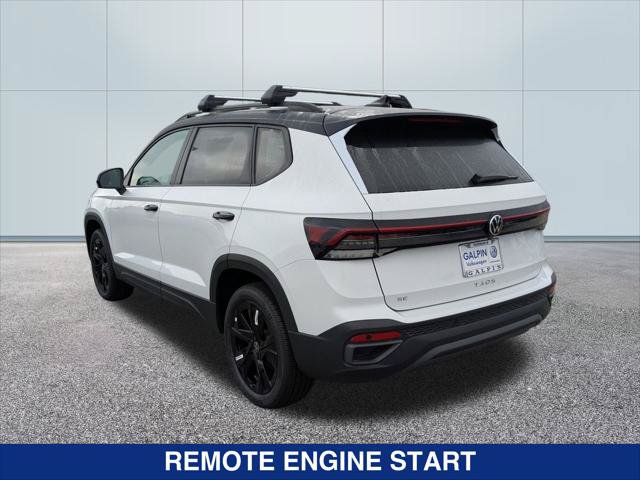 New 2025 Volkswagen Taos SE FWD image 3