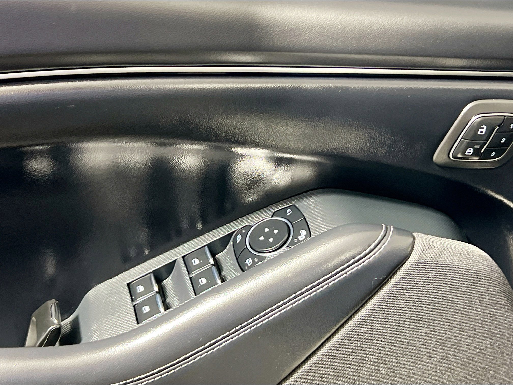 Used 2024 Ford Mustang Mach-E Premium image 16