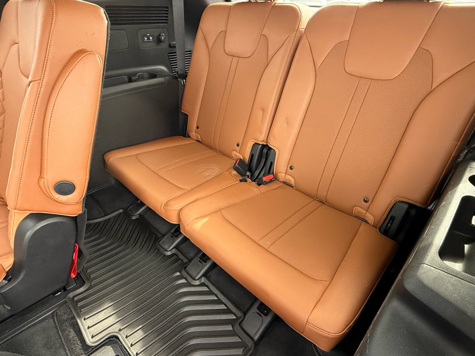 Used 2022 Kia Sorento SX Prestige w/ Rust Color Package image 11