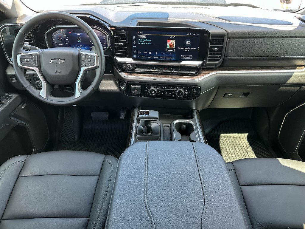 Used 2026 Chevrolet Silverado 1500 LT Trail Boss w/ Convenience Package II AWD/4WD image 11