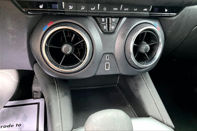 Used 2025 Chevrolet Blazer LT FWD image 33
