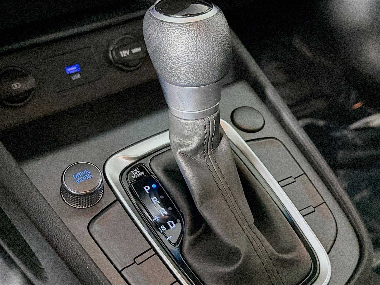 Used 2022 Hyundai Kona SE w/ Cargo Package image 18