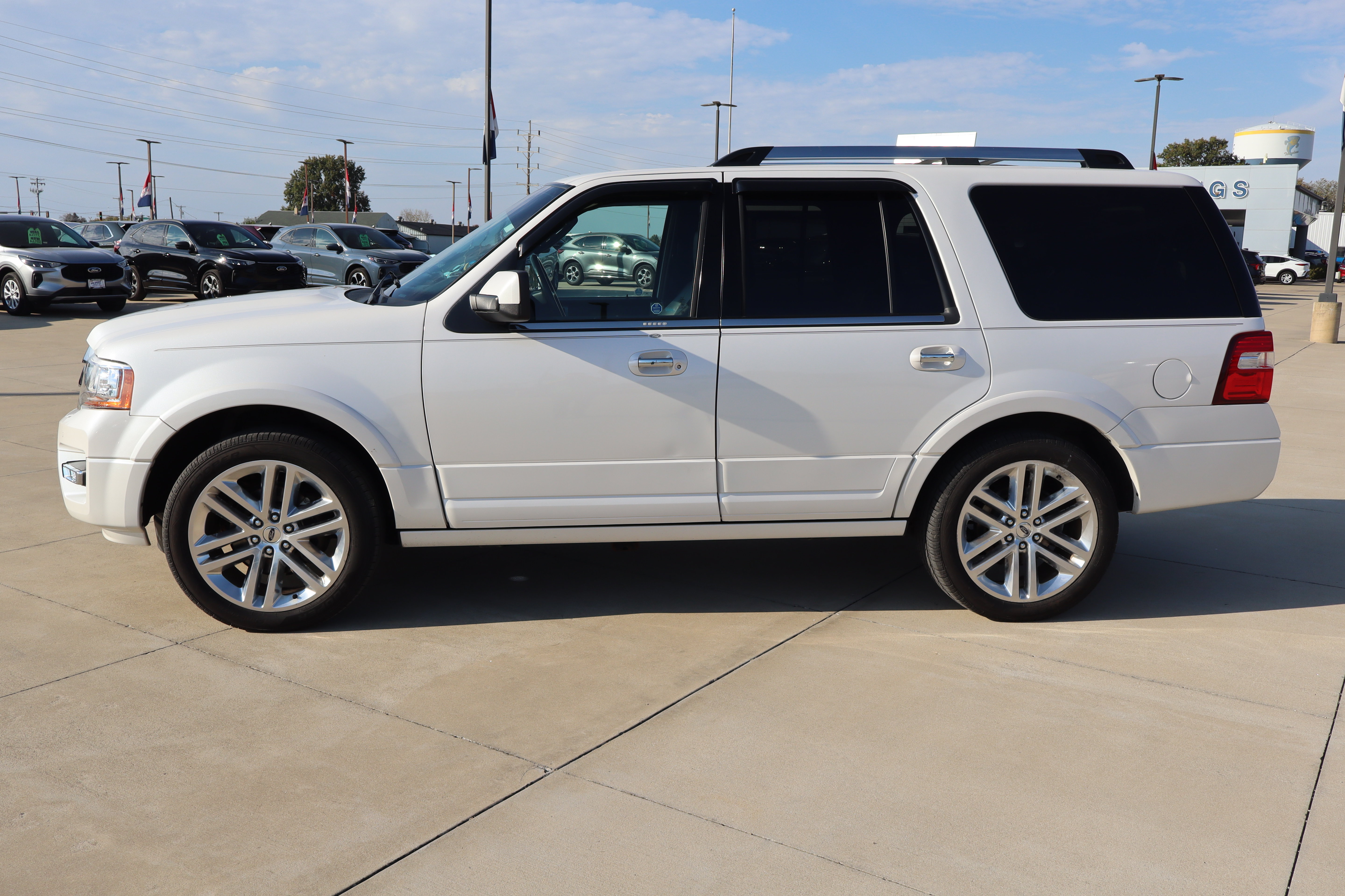 Certified 2017 Ford Expedition Limited w/ Equipment Group 301A AWD/4WD image 9