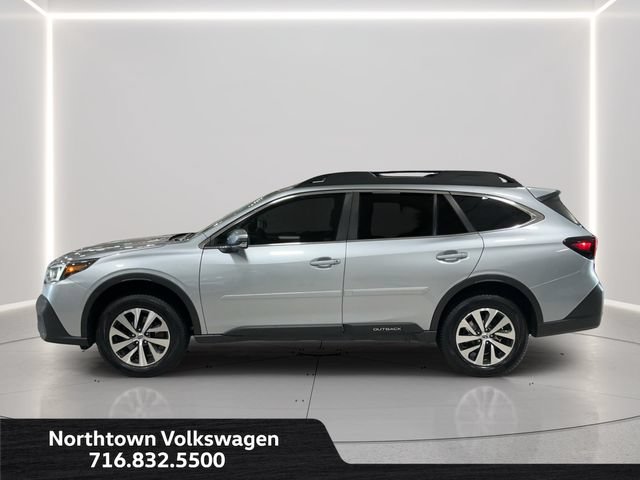 Used 2022 Subaru Outback Premium AWD/4WD image 2