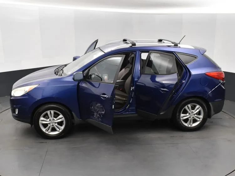 Used 2011 Hyundai Tucson GLS FWD image 7