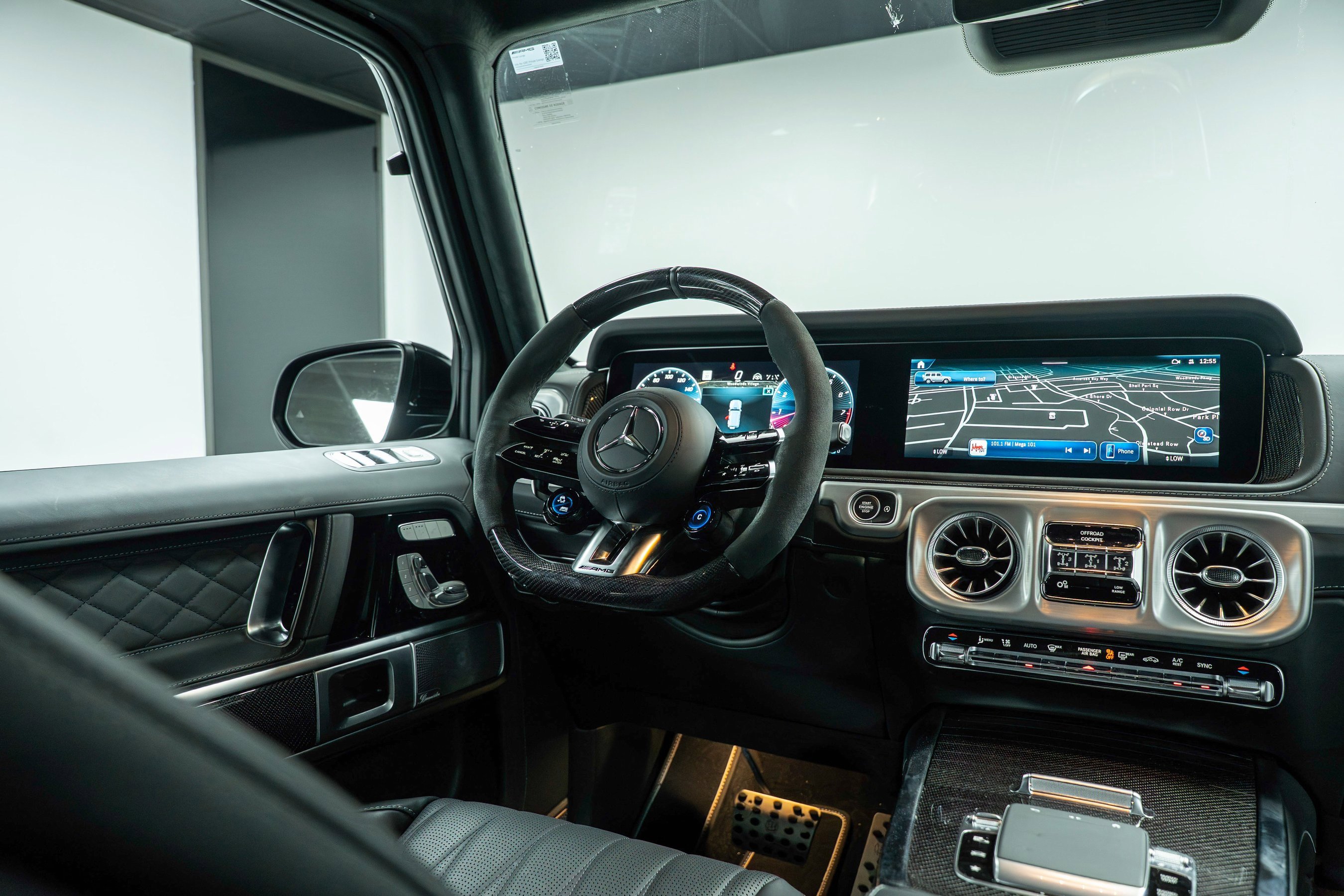 Used 2025 Mercedes-Benz G 63 AMG 4MATIC image 27