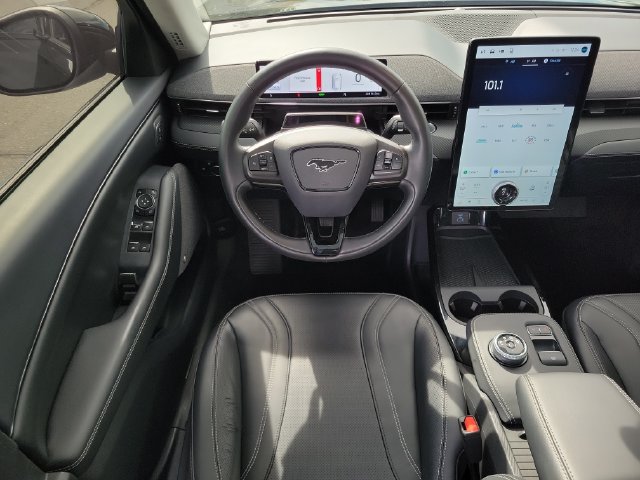 Used 2022 Ford Mustang Mach-E Premium AWD/4WD image 26