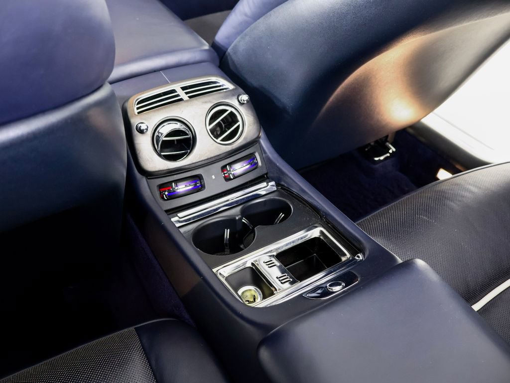 Used 2018 Rolls-Royce Dawn RWD image 20