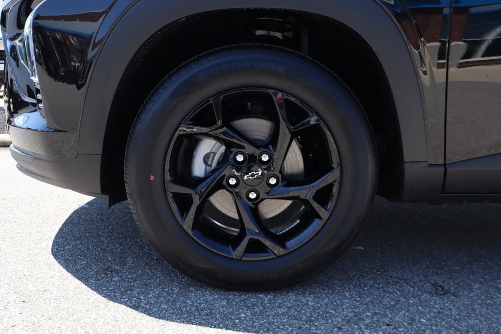New 2026 Chevrolet Trax LT w/ Driver Confidence Package FWD image 24