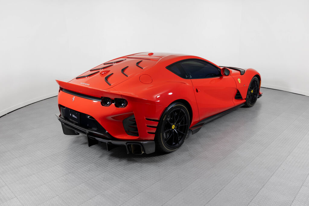 Used 2023 Ferrari 812 Competizione RWD image 79