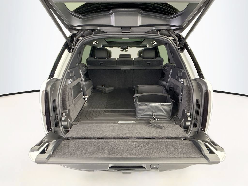 New 2026 Land Rover Range Rover Long Wheelbase SE AWD/4WD image 27