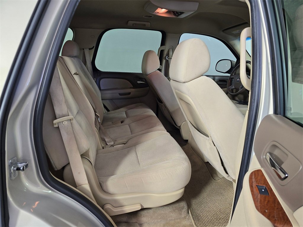 Used 2008 GMC Yukon SLE w/ Exterior Appearance Package image 13