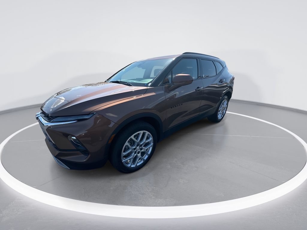 Used 2023 Chevrolet Blazer LT w/ Convenience Package AWD/4WD image 4