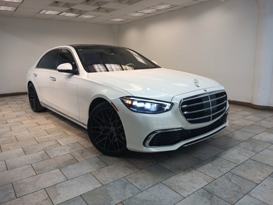 Used 2022 Mercedes-Benz S 500 4MATIC image 3