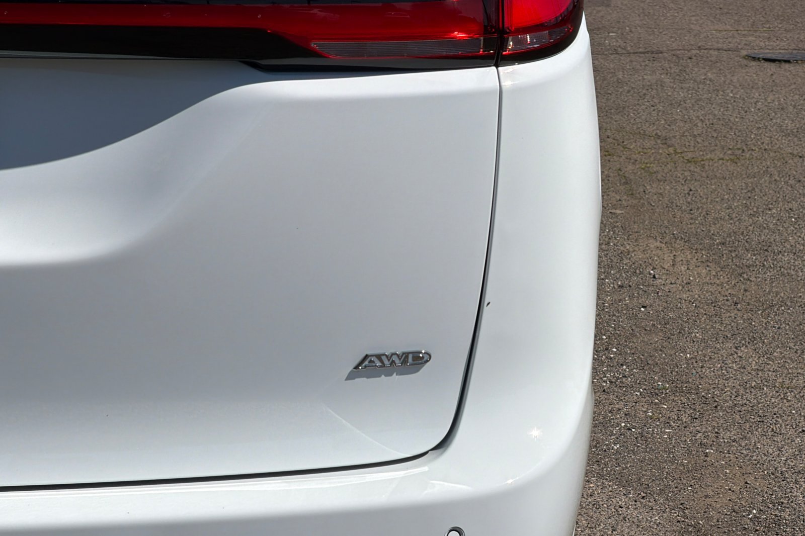 New 2026 Chrysler Pacifica Select AWD/4WD image 7