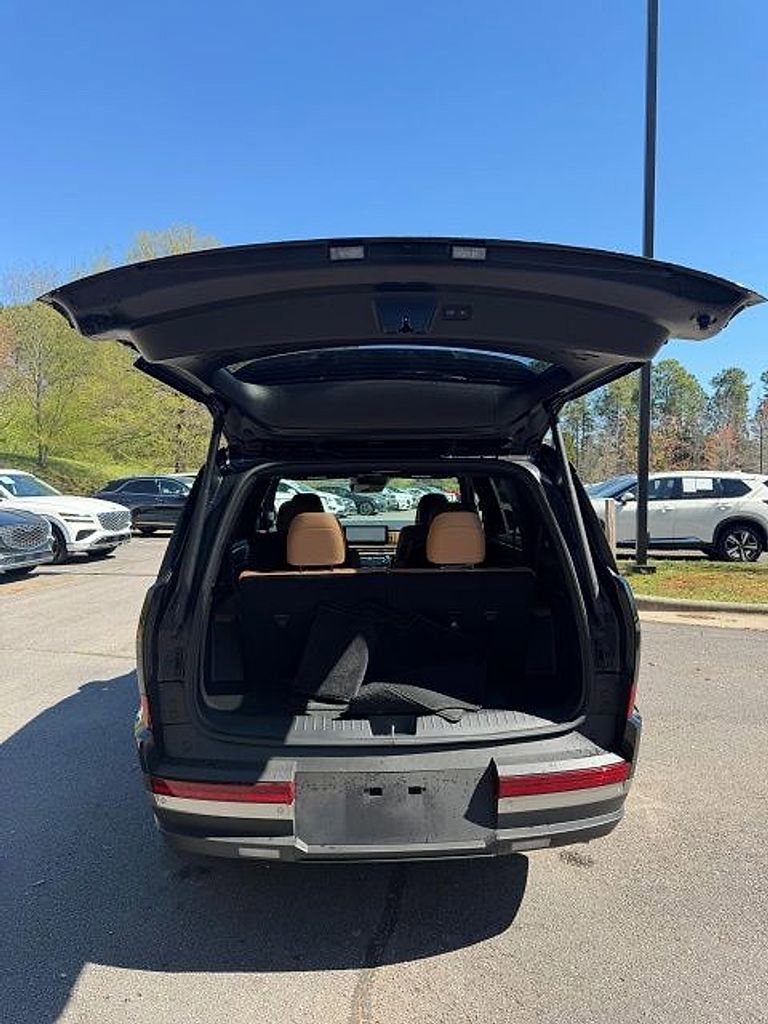 Used 2026 Hyundai Santa Fe Limited image 9