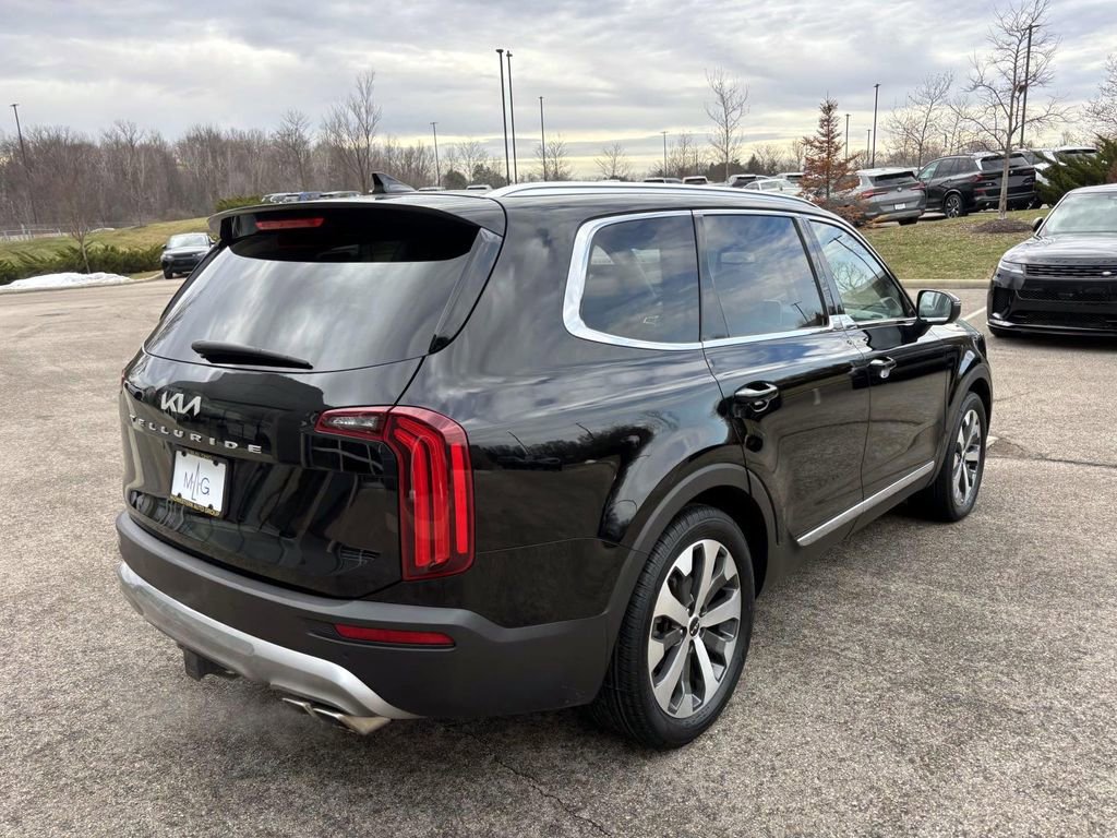 Used 2022 Kia Telluride EX w/ EX Premium Package image 7