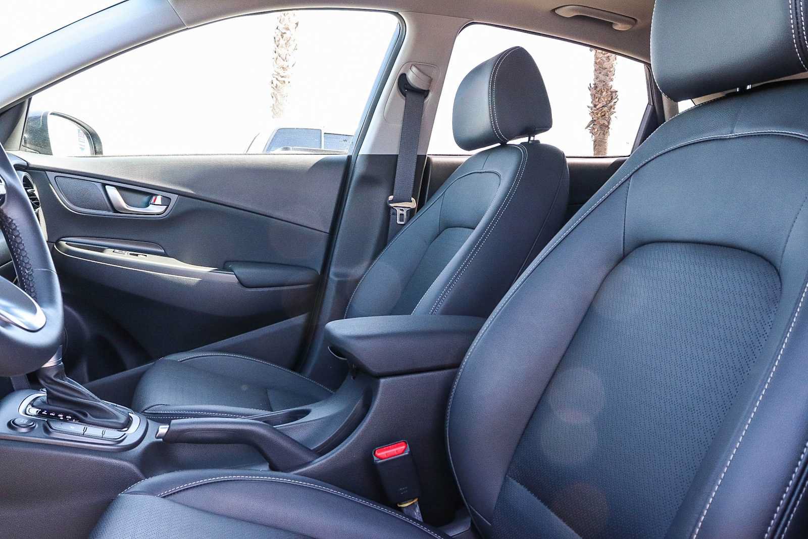 Used 2021 Hyundai Kona Limited w/ Cargo Package AWD/4WD image 27