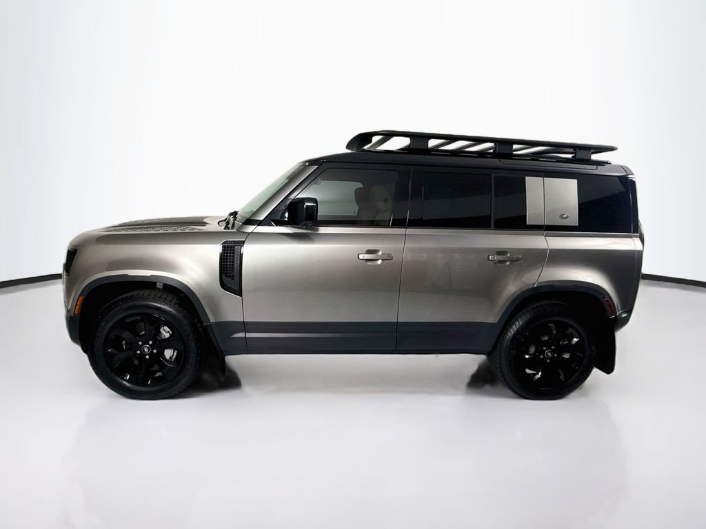 Used 2024 Land Rover Defender 110 S AWD/4WD image 8