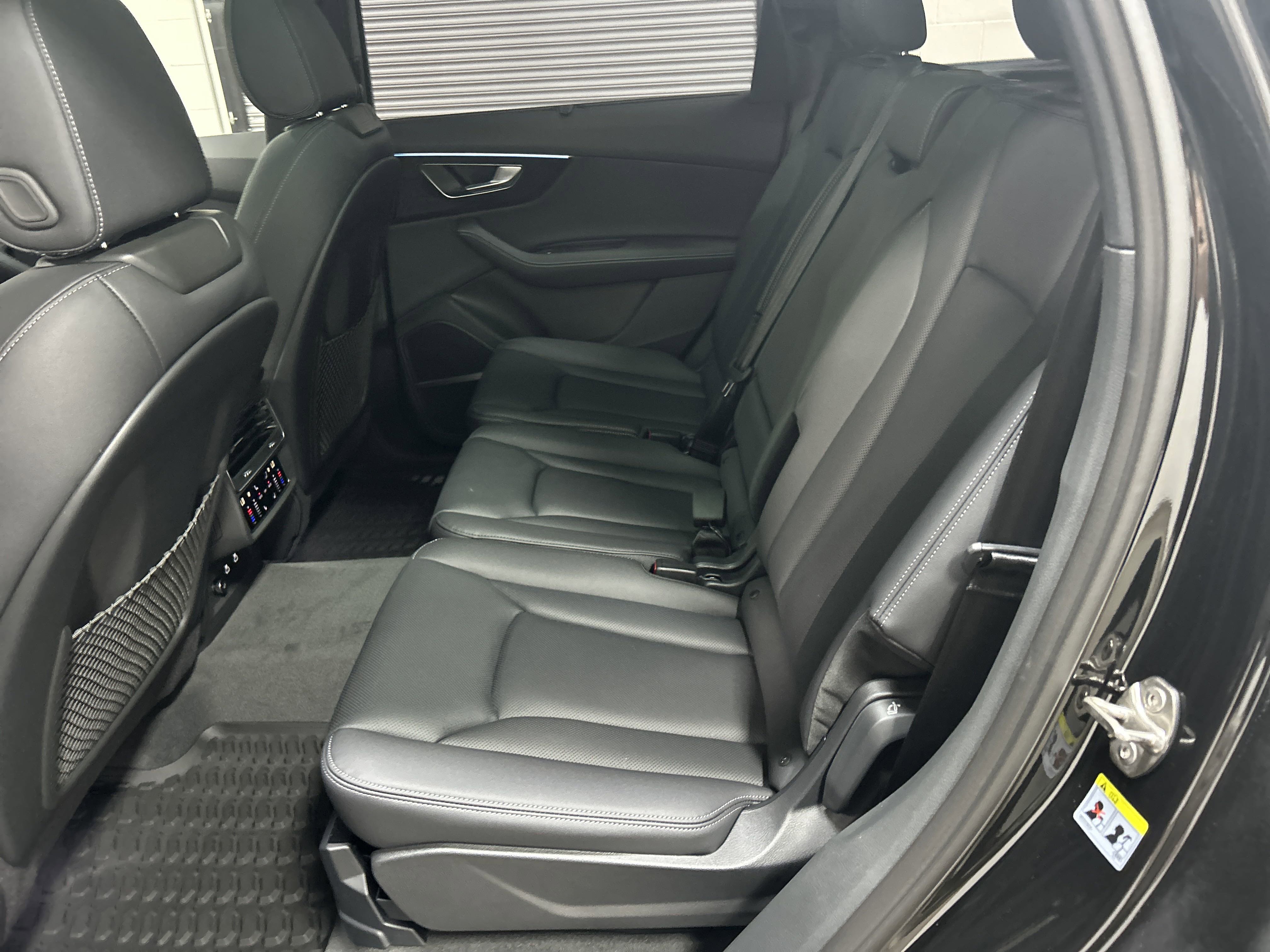 New 2025 Audi Q7 Premium Plus image 29