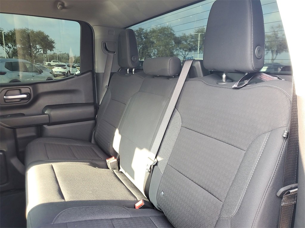 Used 2024 Chevrolet Silverado 1500 Custom image 11